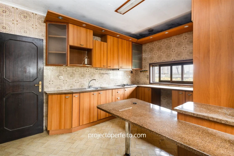 Moradia T4 para Venda em Esmoriz Foto 4