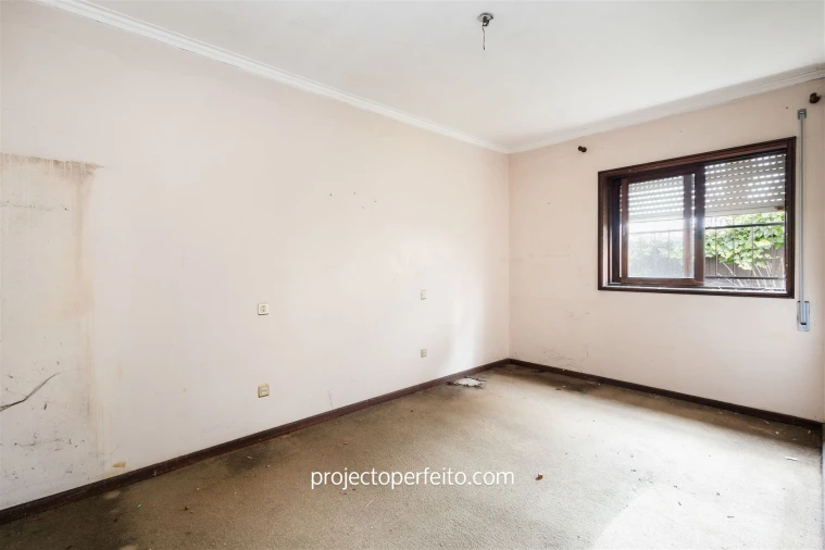 Moradia T4 para Venda em Esmoriz Foto 9