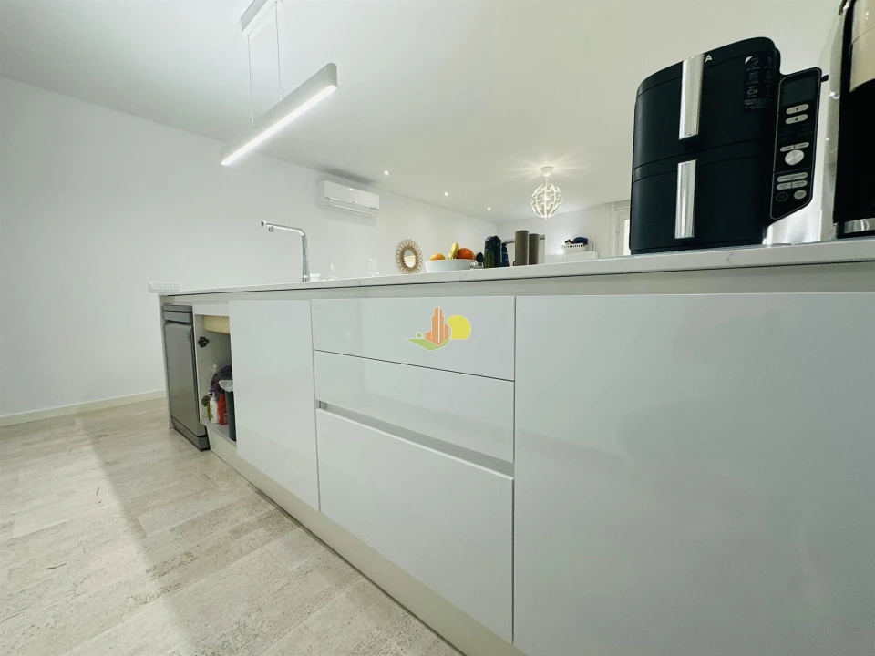 Apartamento T1 para Venda em Buarcos Foto 13