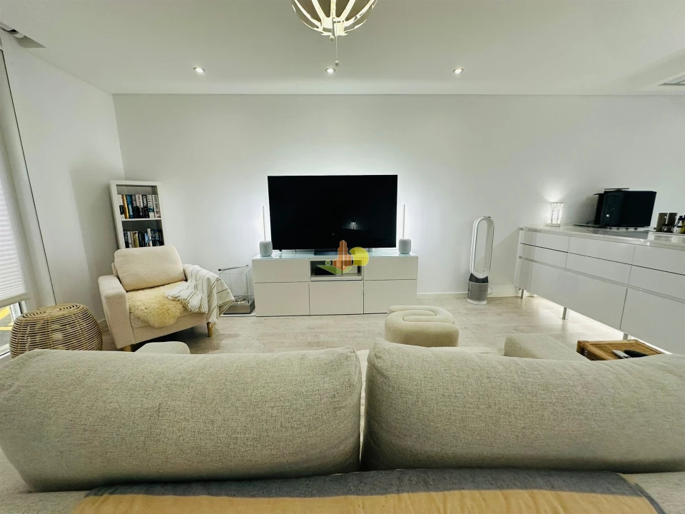 Apartamento T1 para Venda em Buarcos Foto 4