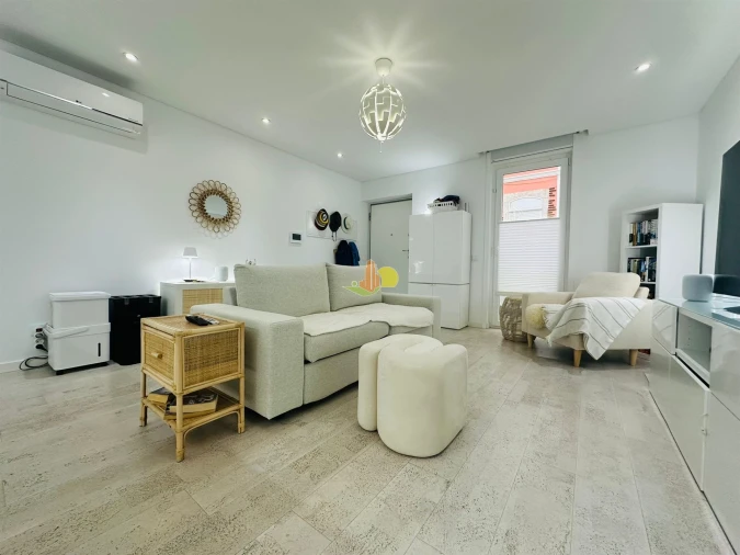 Apartamento T1 para Venda em Buarcos Foto 6