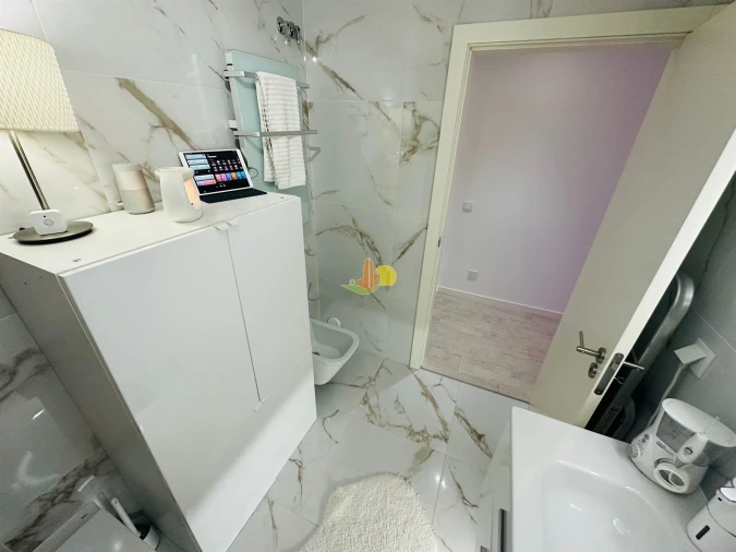 Apartamento T1 para Venda em Buarcos Foto 19