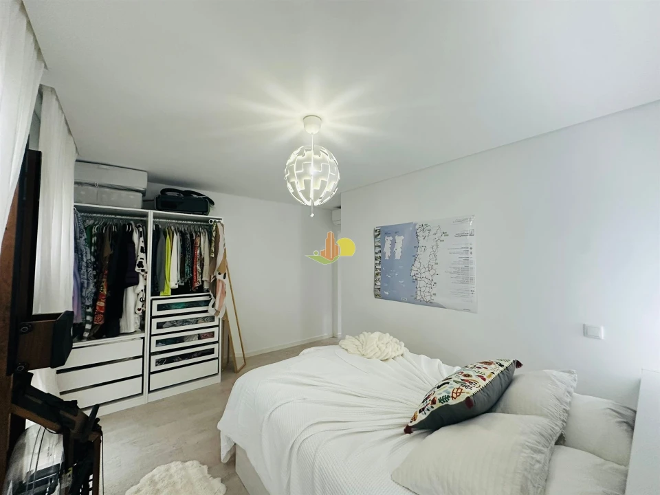 Apartamento T1 para Venda em Buarcos Foto 23