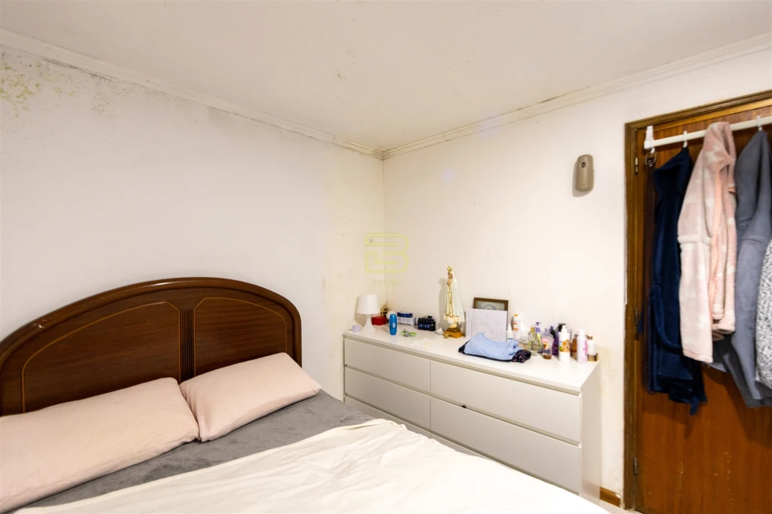 Moradia T2 para Venda em Paranhos Foto 19