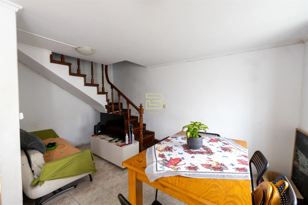 Moradia T2 para Venda em Paranhos Foto 10