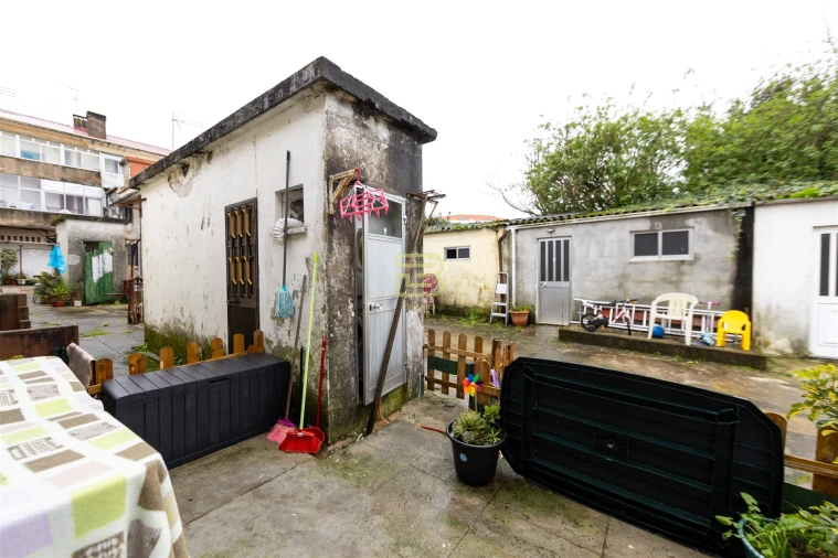 Moradia T2 para Venda em Paranhos Foto 6