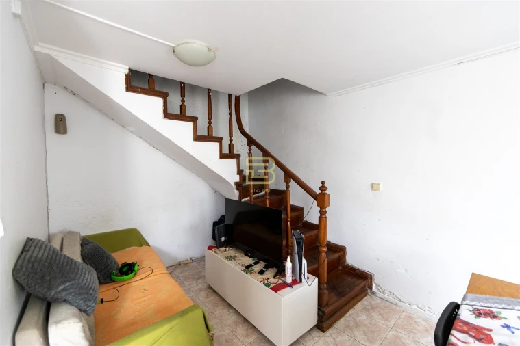 Moradia T2 para Venda em Paranhos Foto 8