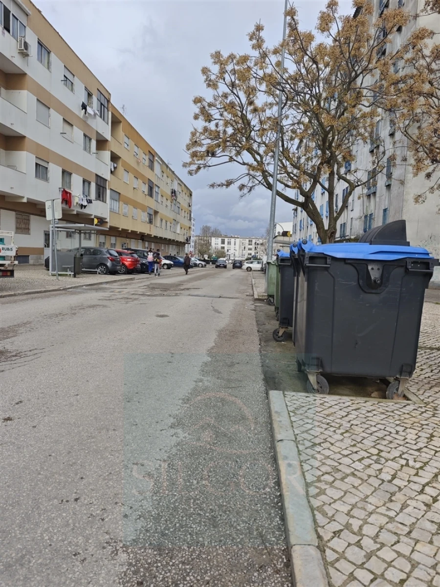 Terreno para Venda em Baixa da Banheira e Vale da Amoreira Foto 2