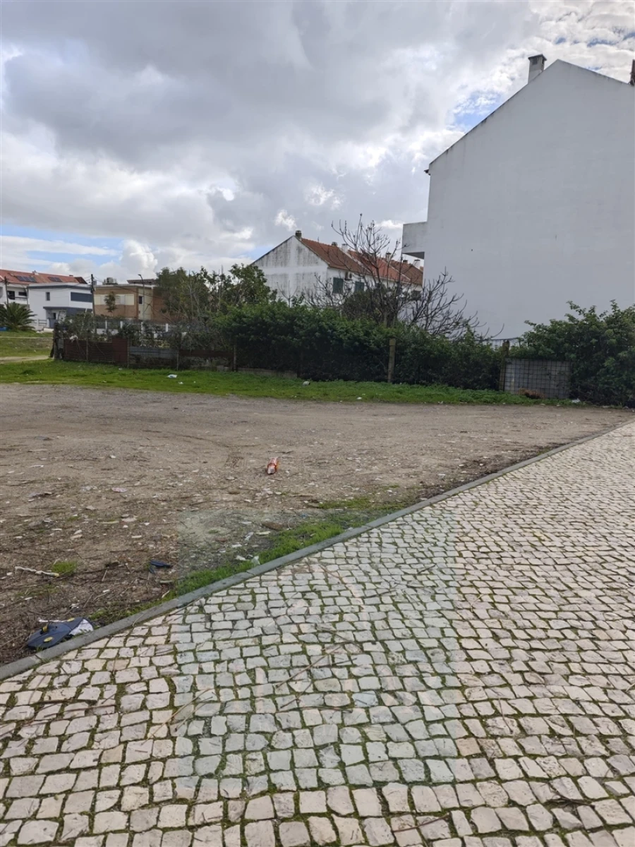 Terreno para Venda em Baixa da Banheira e Vale da Amoreira Foto 4