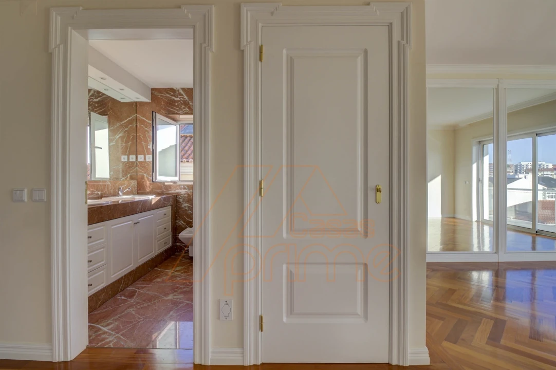 Apartamento T3 para Venda em Sé Nova, Santa Cruz, Almedina e São Bartolomeu Foto 20