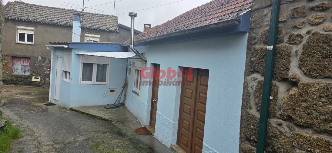 Moradia T2 para Venda em Canas de Santa Maria Foto 2