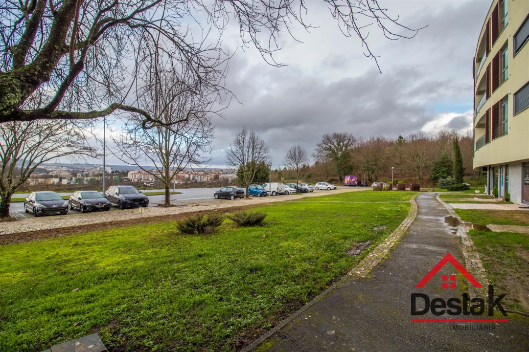 Apartamento T3 para Venda em Repeses e São Salvador Foto 30