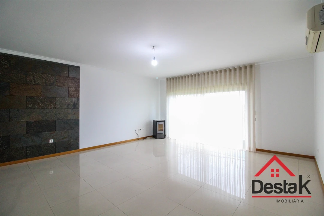 Apartamento T3 para Venda em Repeses e São Salvador Foto 5