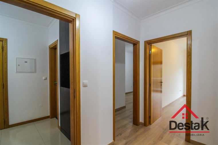 Apartamento T3 para Venda em Repeses e São Salvador Foto 21