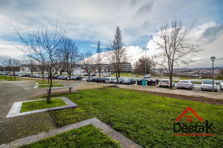 Apartamento T3 para Venda em Repeses e São Salvador Foto 31