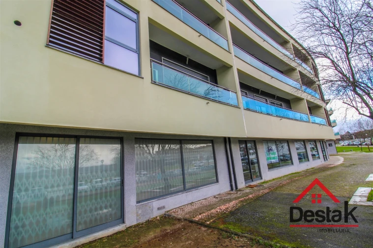 Apartamento T3 para Venda em Repeses e São Salvador Foto 28