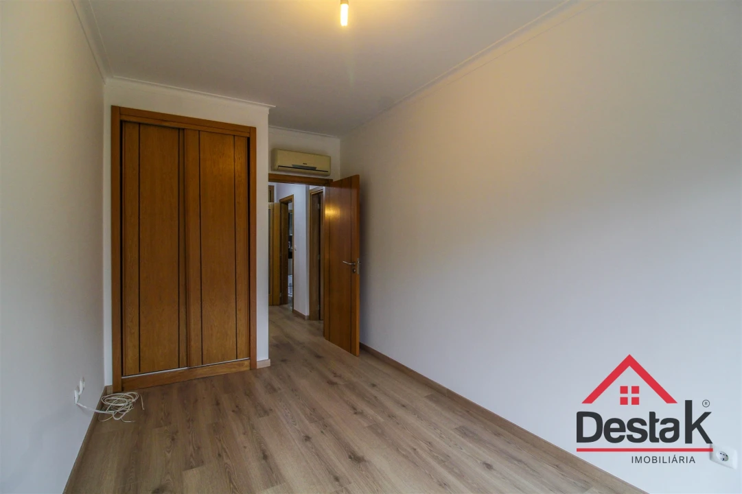 Apartamento T3 para Venda em Repeses e São Salvador Foto 17