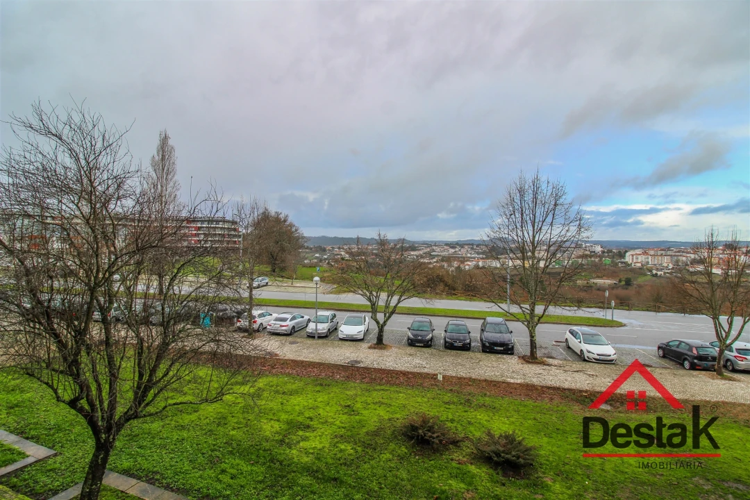 Apartamento T3 para Venda em Repeses e São Salvador Foto 8