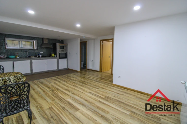 Moradia T5 para Venda em Lordosa Foto 16