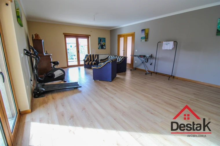 Moradia T5 para Venda em Lordosa Foto 5