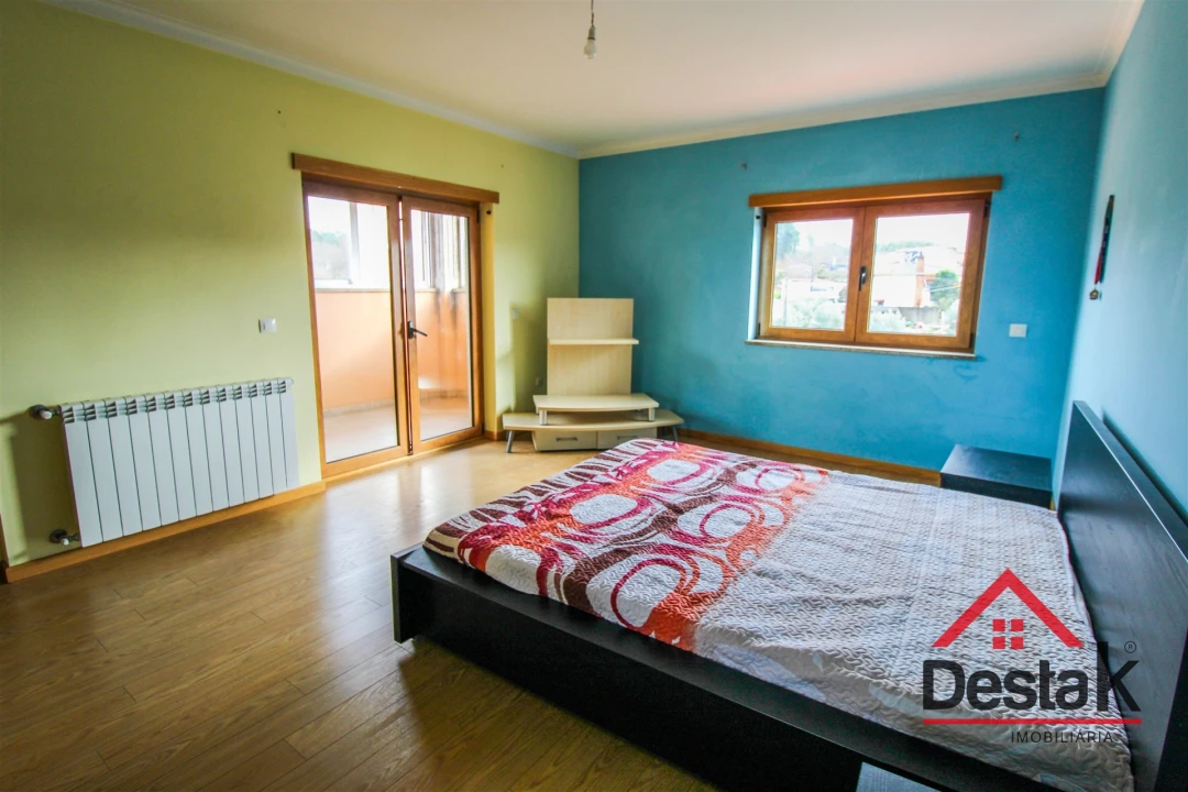 Moradia T5 para Venda em Lordosa Foto 13