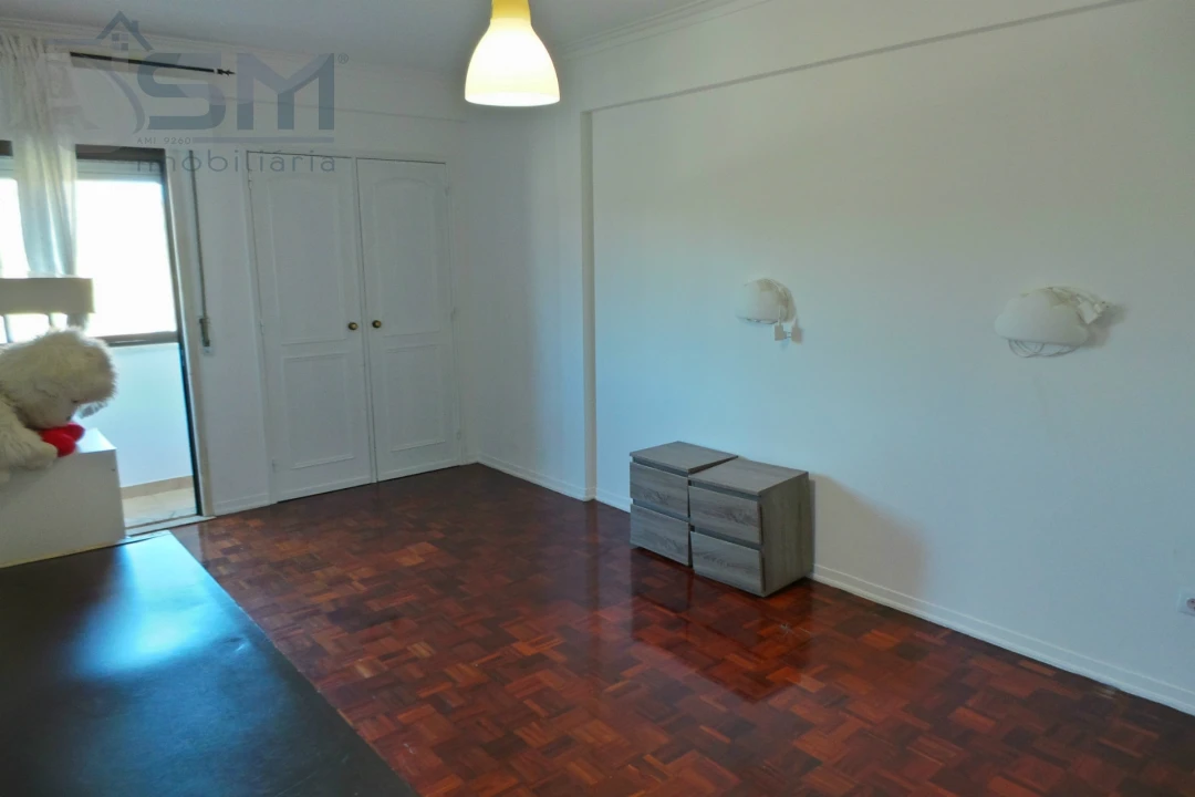 Apartamento T2 para Venda em Cacém e São Marcos Foto 12