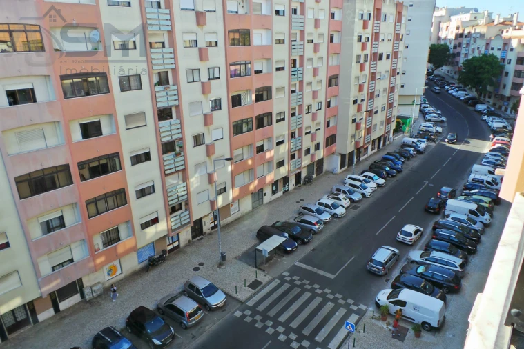 Apartamento T2 para Venda em Cacém e São Marcos Foto 5