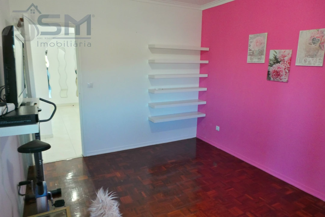 Apartamento T2 para Venda em Cacém e São Marcos Foto 16