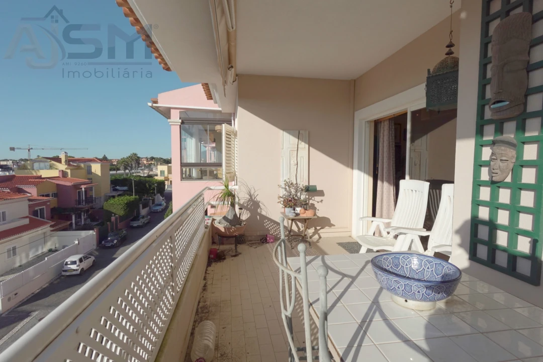 Apartamento T2 para Venda em Cascais e Estoril Foto 2