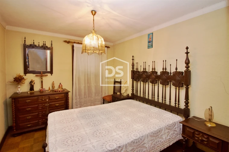 Moradia T6 para Venda em Soalhães Foto 16