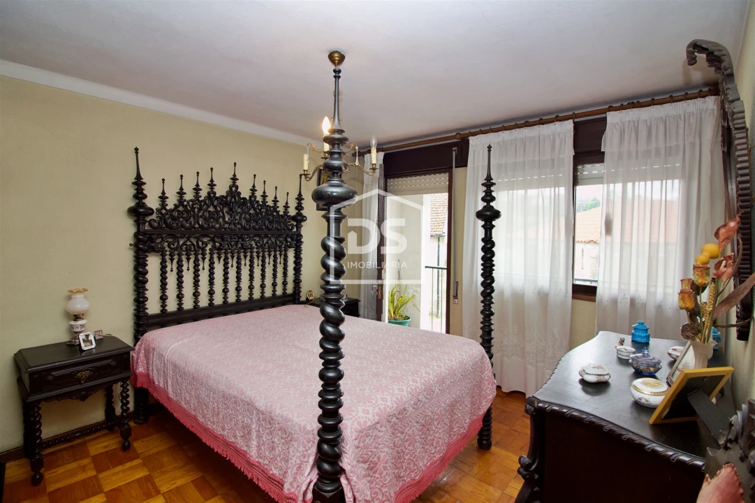 Moradia T6 para Venda em Soalhães Foto 13