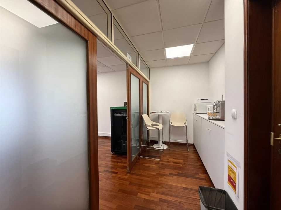 Escritório para Arrendamento em Matosinhos e Leça da Palmeira Foto 14