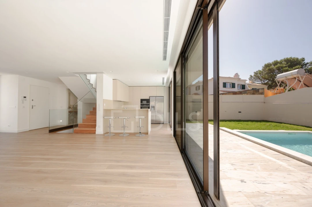 Moradia T4 para Venda em Cascais e Estoril Foto 10