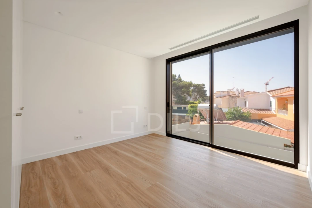 Moradia T4 para Venda em Cascais e Estoril Foto 27