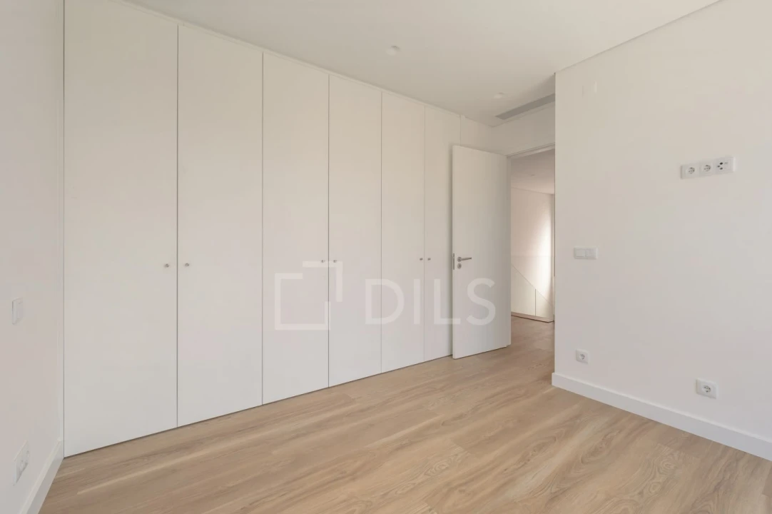 Moradia T4 para Venda em Cascais e Estoril Foto 31