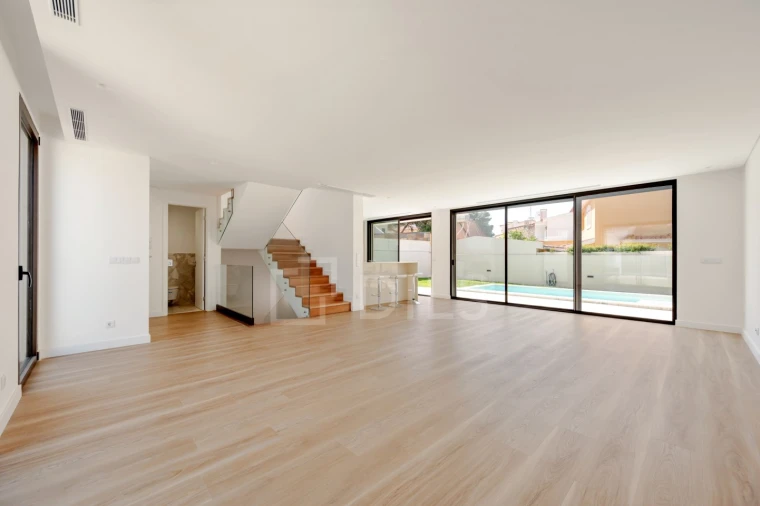 Moradia T4 para Venda em Cascais e Estoril Foto 6