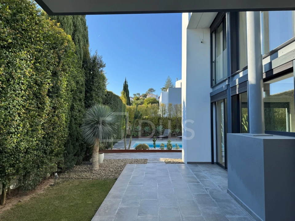 Moradia T5 para Venda em Cascais e Estoril Foto 3