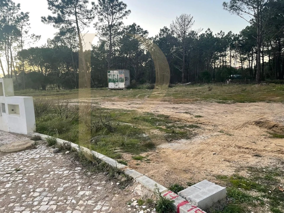 Terreno para Venda em Sesimbra (Castelo) Foto 1
