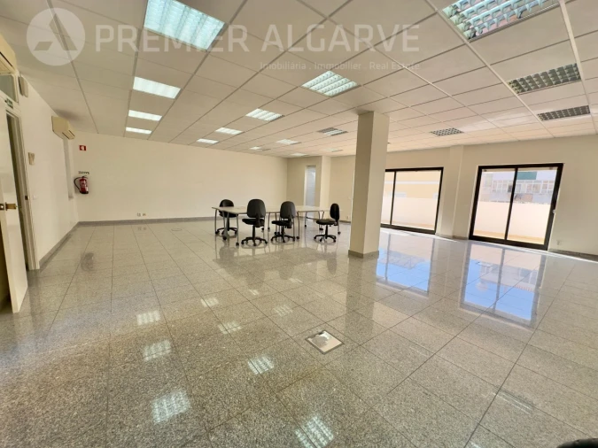 Escritório para Arrendamento em Faro (Sé e São Pedro) Foto 4