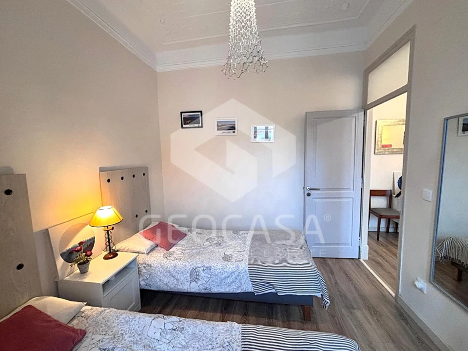 Apartamento T3 para Venda em Carcavelos e Parede Foto 12