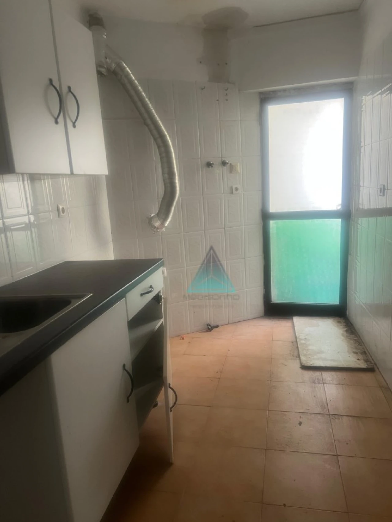 Apartamento T1 para Venda em Almada, Cova da Piedade, Pragal e Cacilhas Foto 1