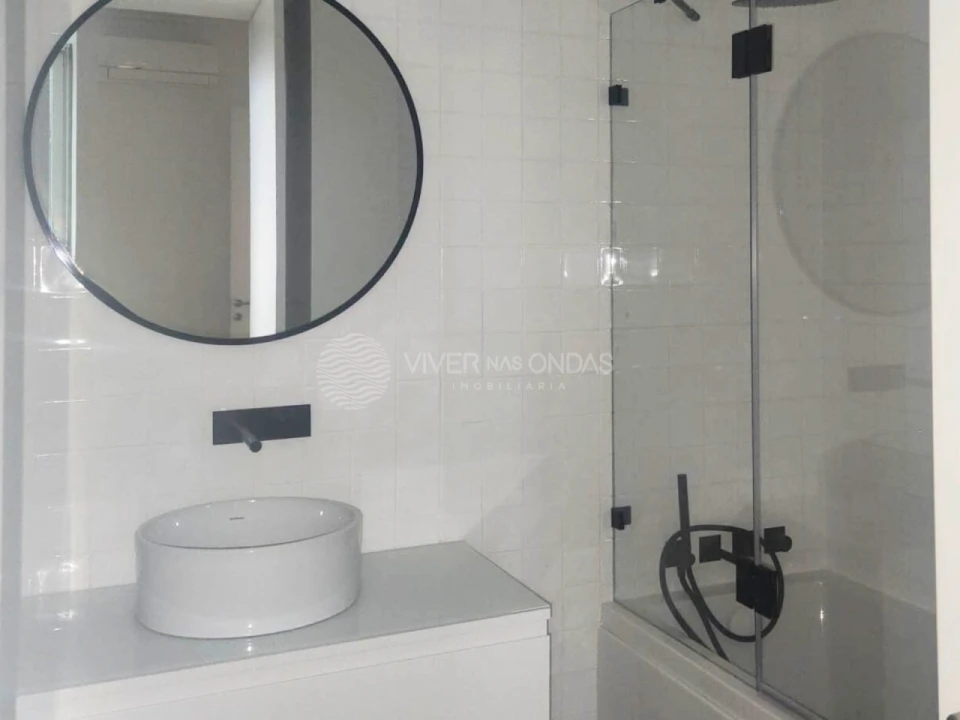 Apartamento T1 para Arrendamento em Santa Maria Maior Foto 5