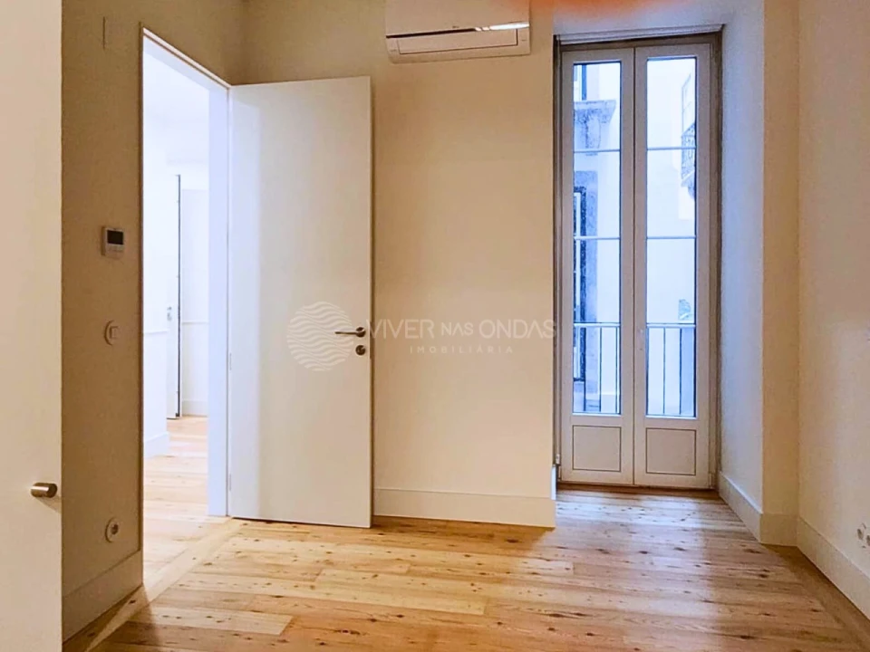 Apartamento T1 para Arrendamento em Santa Maria Maior Foto 4