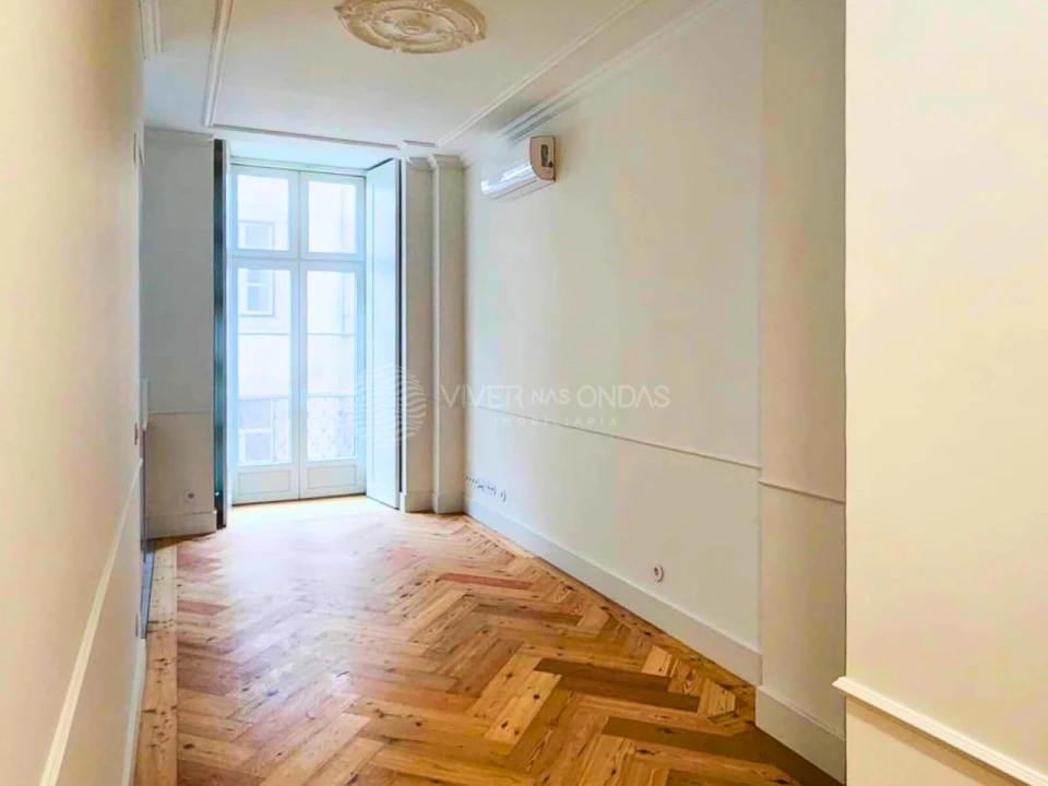 Apartamento T1 para Arrendamento em Santa Maria Maior Foto 16