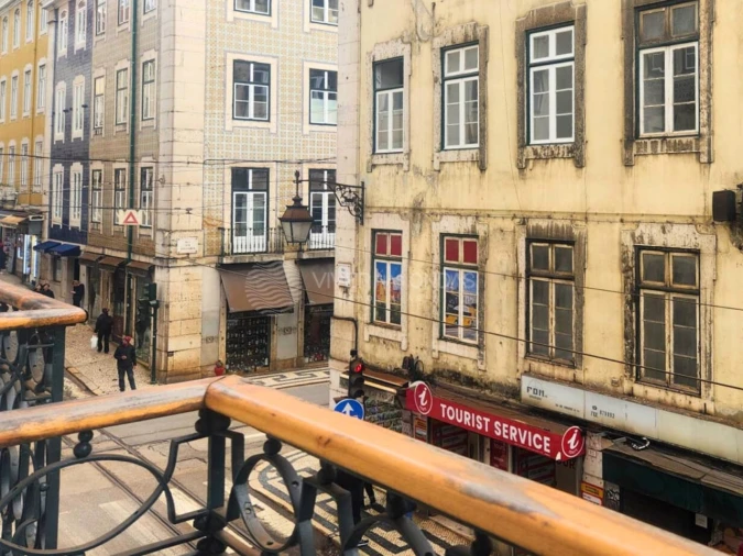 Apartamento T1 para Arrendamento em Santa Maria Maior Foto 11