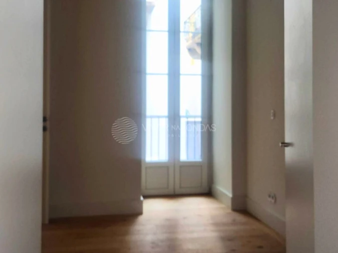 Apartamento T1 para Arrendamento em Santa Maria Maior Foto 12