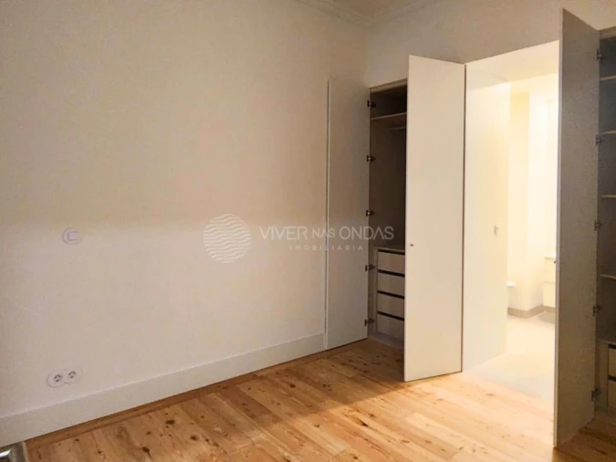 Apartamento T1 para Arrendamento em Santa Maria Maior Foto 5