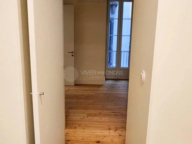 Apartamento T1 para Arrendamento em Santa Maria Maior Foto 7