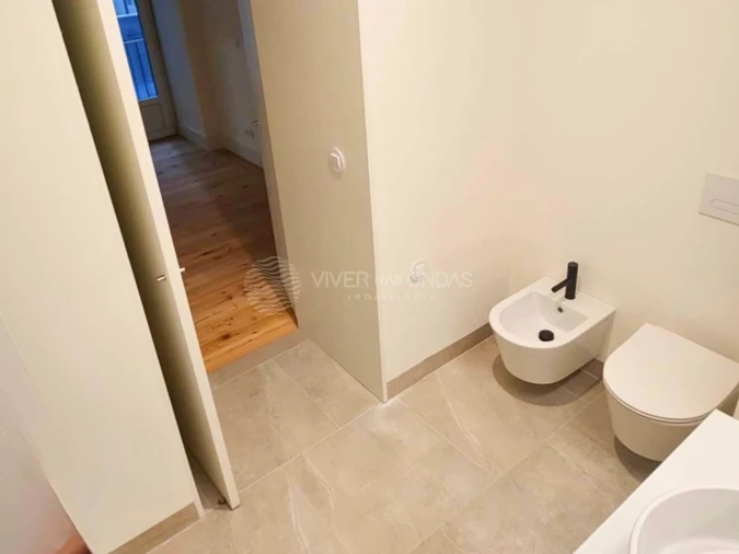 Apartamento T1 para Arrendamento em Santa Maria Maior Foto 12