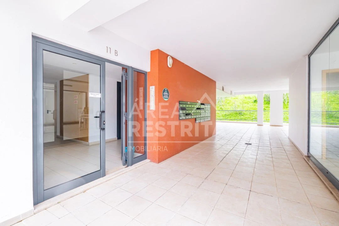 Apartamento T2 para Venda em Loures Foto 12